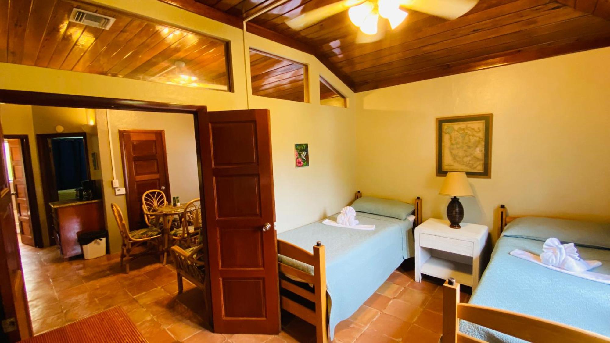 Tradewinds Paradise Villas San Pedro Kültér fotó